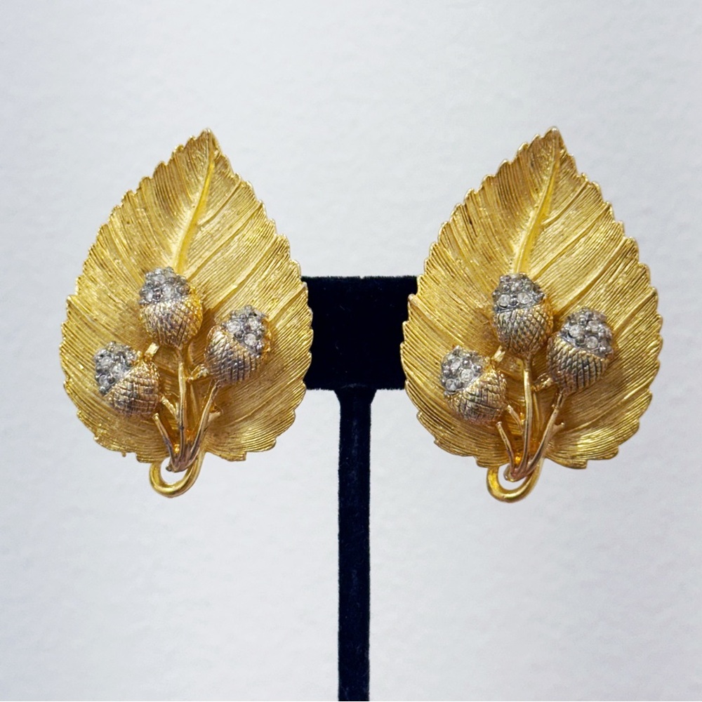 Craft Brushed Gold Leaf Rhinestone Acorn Clip On Earrings Signed Vtg